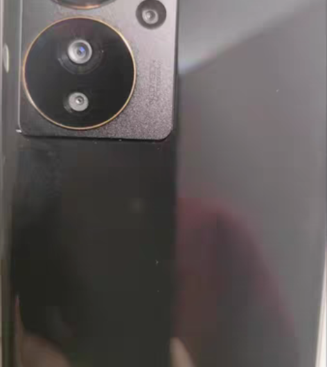 包邮中兴Axon 40 Pro 感兴趣的话...