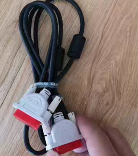 原装正品全新三星功能线 1.1.5米DVI...