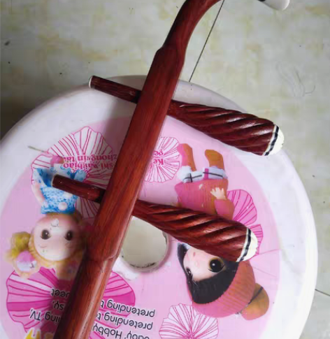 二胡琴杆，麻花轴，很漂亮，琴杆标准长度。不...