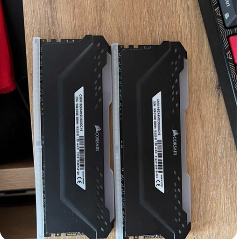 海盗船复仇者RGB灯条，8*2 16GB ...
