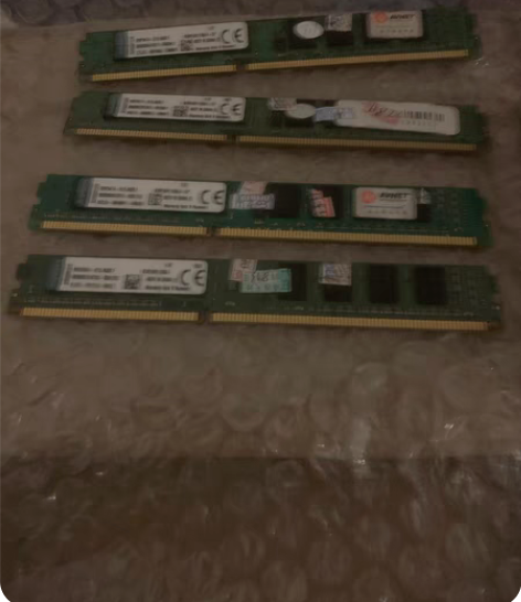 包邮自用金士顿4G拆机内存条四根，DDR3...