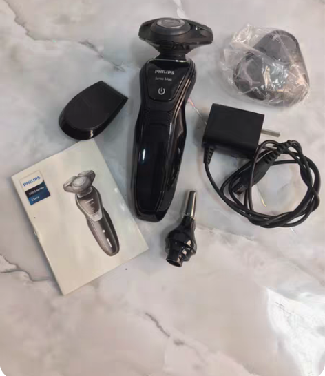 包邮飞利浦S5082 电动剃须刀刮胡刀多功...