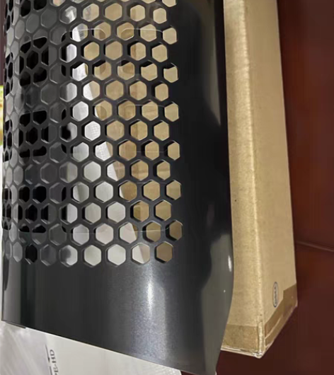 包邮全新外星人r13 Aurora r13...