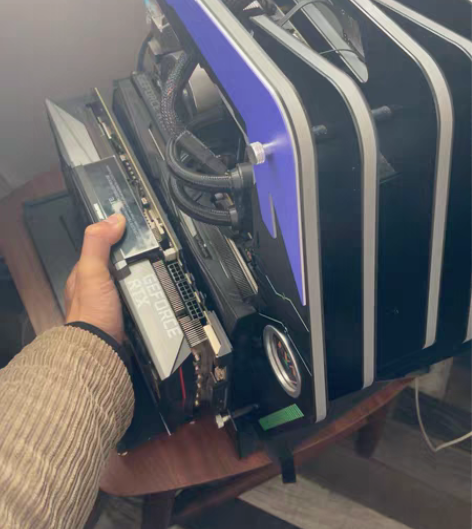 转卖七彩虹3080ti显卡12G火神，箱说...