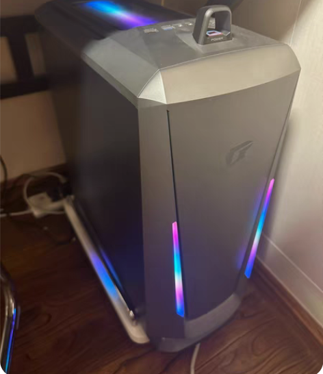 七彩虹iGame M600 幻境之眼 水冷...