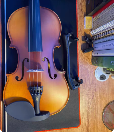 自用 小提琴课上完了想出售两把弓价格可以谈...