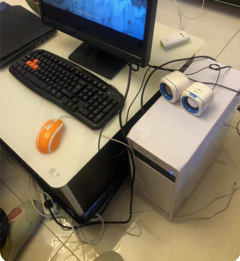 超低价转让自用台式电脑一套(联想显示器、大...