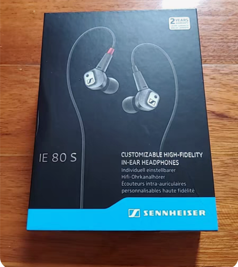 包邮IE80S，整体9.5新。正品。配件全...