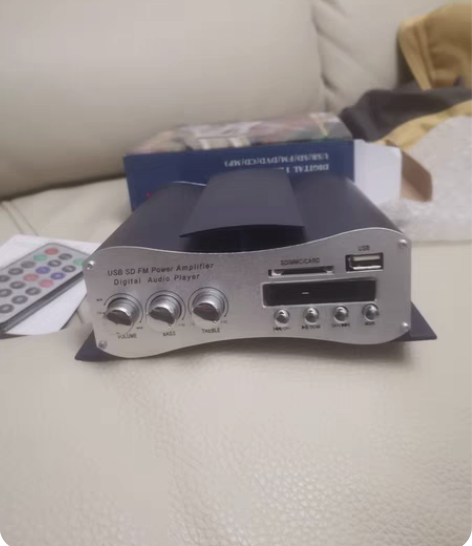 包邮车载小型功率放大器？就这个东西，全新的...