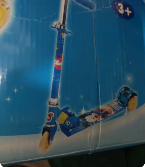 迪士尼全新折叠款滑板车 小朋友收到的礼物,...