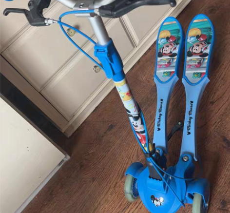 转卖迪士尼蛙式滑板车儿童3-12岁8四轮女...