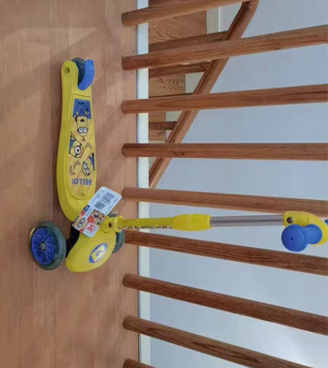 新车，标签未拆，参加孩子幼儿园活动抽奖得来...