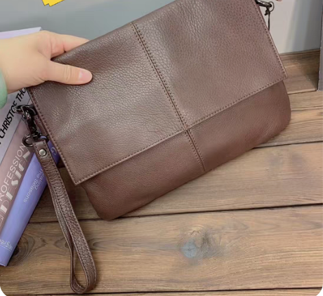 包邮【官方正品】真皮质感男士胸包休闲单肩包...