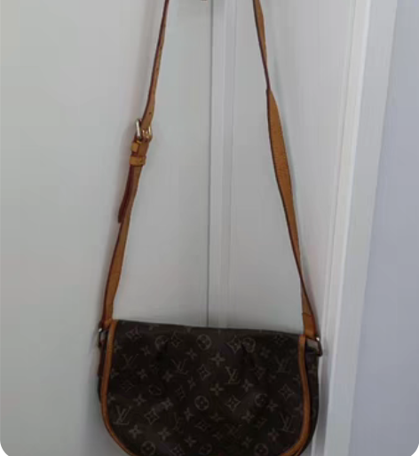 包邮女士单肩包 斜挎包 手提包 有需要的联...