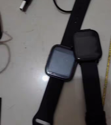 包邮智能手表加指针的，图上拍的都在，总共十...