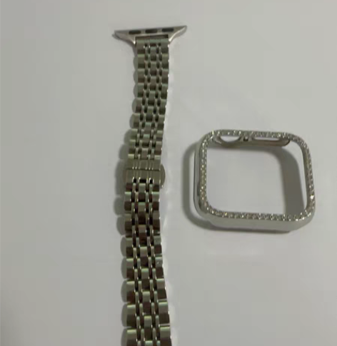 2条苹果手表表带加一个表壳套，还有一个地球...