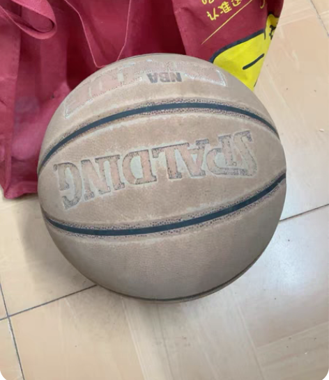 曾经的篮球 感兴趣的话点“我想要”和我私聊...