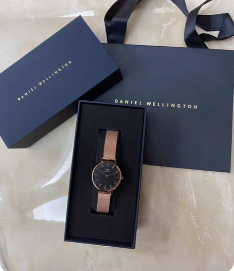 包邮DW女士手表,全新包装齐全,免税店购入...