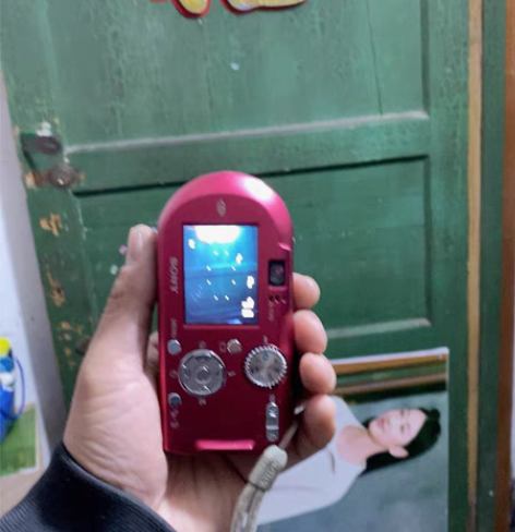 网红索尼P 100相机，成色新，正常使用，...