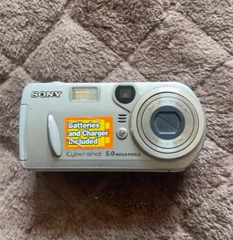 索尼p92 学生网红长相机开机有显示灯可以...