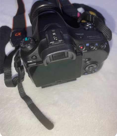 包邮转让索尼中端单反相机，搭配索尼原装镜头...