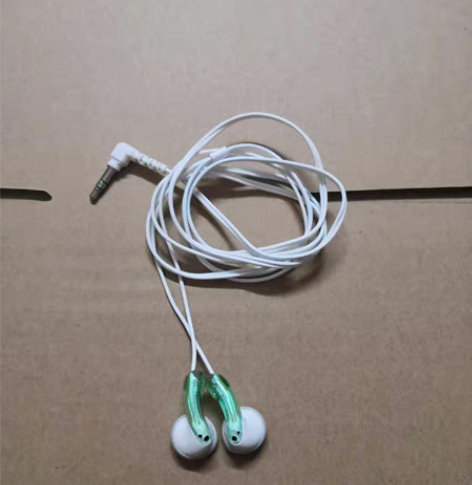 原装正品索尼MDR一E10耳机音质不错。新...