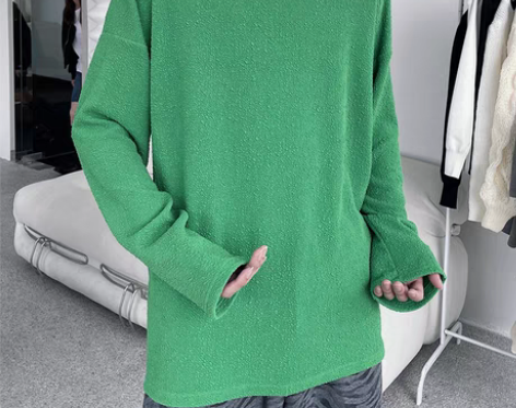 转卖品名：颗粒感褶皱弹力绿色长袖T恤圆领针...