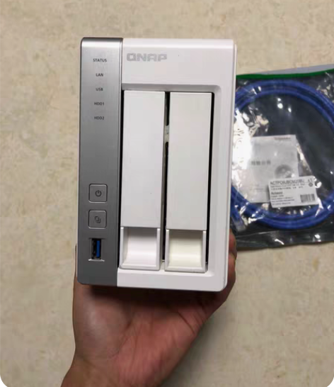 包邮威联通NAS 型号TS-231 照片实...