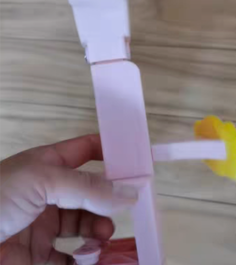 包邮猫太子坐姿矫正器小学生写字姿势纠正器儿...