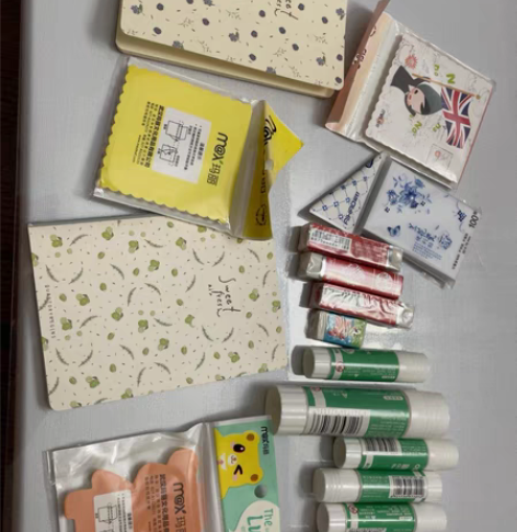 包邮全新记事本 固体胶 橡皮擦 45元包邮...