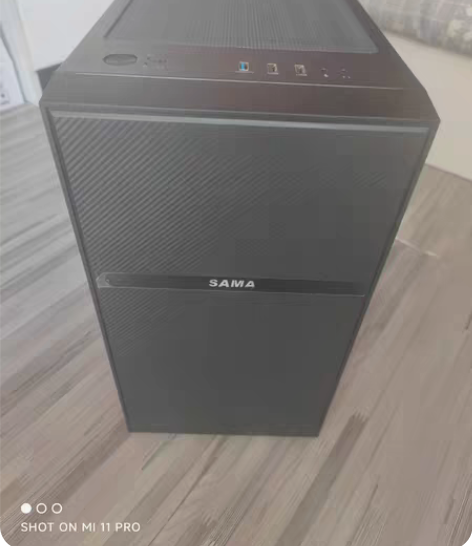 包邮出一台自用的PC台式电脑主机;性能强劲,英特尔至强10核... 包邮出一台自用的PC台式电脑主机;性能强劲,英特尔至强10核...