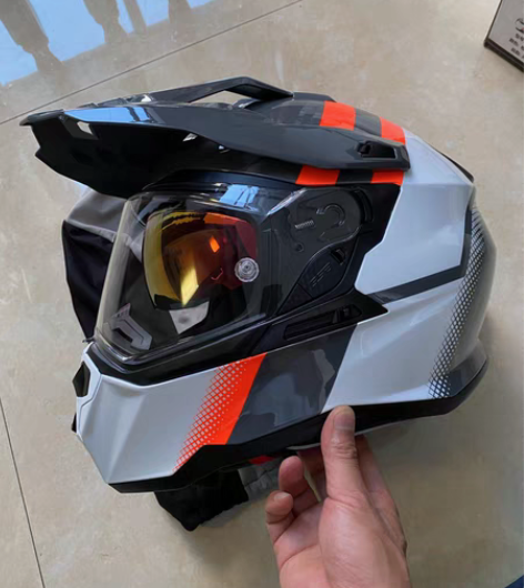 包邮全新正品gsbxp22摩托车头盔全盔拉...