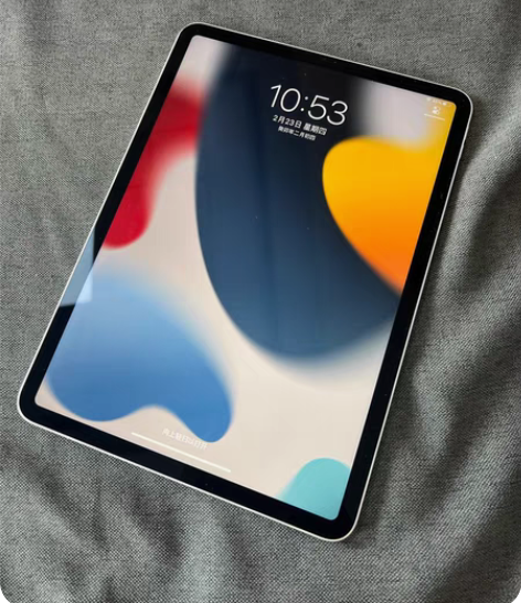 99新iPad pro打游戏顺畅，刷剧工作...