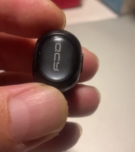 包邮Qcy蓝牙耳机！95新闲置！低价出 感...
