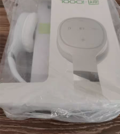全新白色爱奇艺蓝牙耳机EA-01,未拆封过...