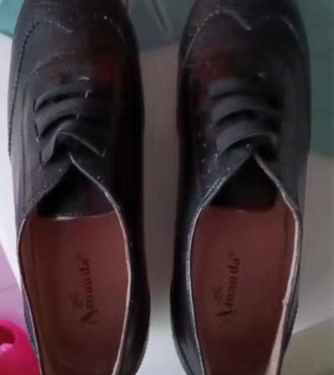 妈妈鞋单鞋，36码真皮内增高鞋，商场160...
