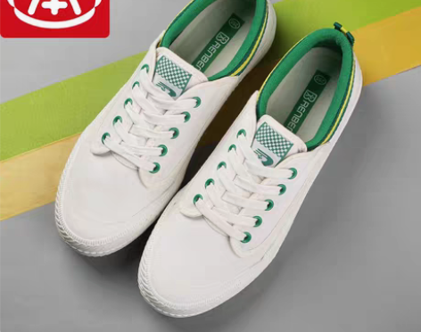 转卖闲置人本运动鞋女明星同款春季单鞋女小白...