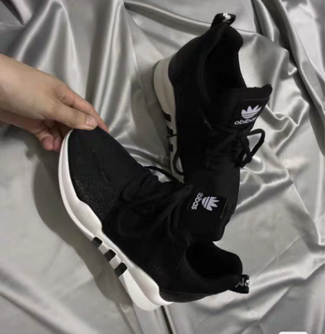 包邮全新内增高鞋3CM 感兴趣的话点“我想...