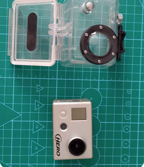 GoPro hero，功能正常，带防水壳，...