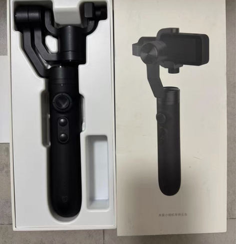 小米运动相机稳定器 99新，仅拆封试用顺丰...