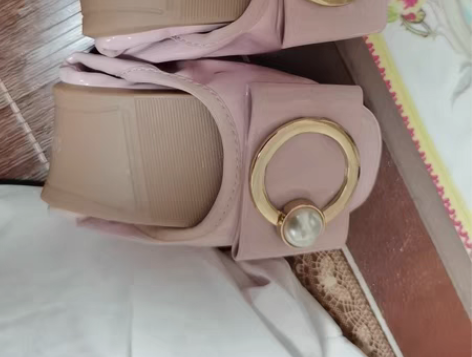 包邮全新软底鞋，标价38.尺码偏小。适合3...