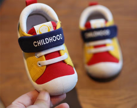 转卖学步鞋春秋季女宝宝鞋子婴儿软底鞋男童0...