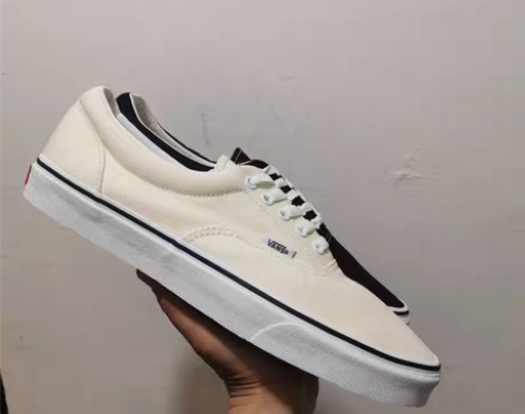 包邮大码男鞋帆布鞋46一双 黑白配色 感兴...