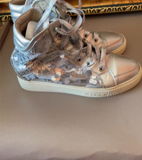 包邮韩国亮片女鞋37码，跟高3cm，5层新...