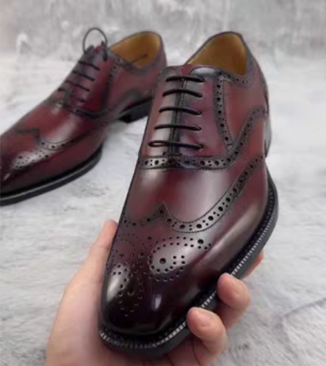 专业出断码鞋，货号：H942。 正品尊客定...