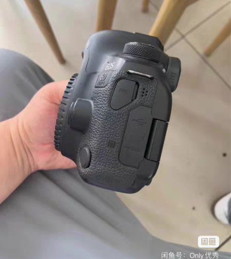 6d2灭门  带相机电池背带充电器98新相...