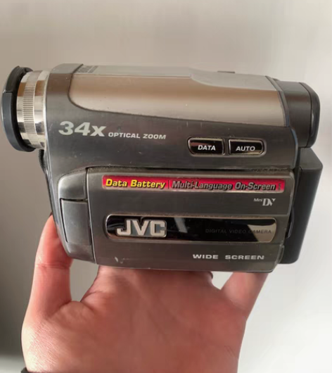 JVC录像带摄影机dv机 收拾柜子发现的 ...