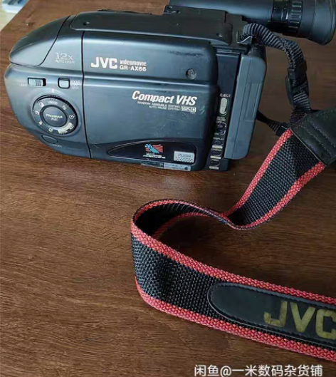 JvC摄像机 GR–AX66 别人搬家...