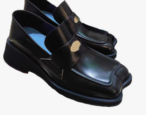 转卖蝶翅异型鞋头小皮鞋女2022春季新款复...