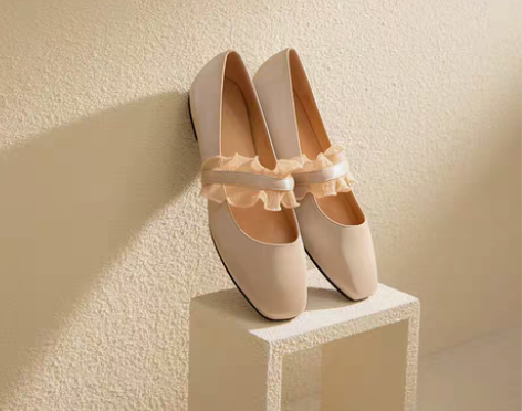 转卖honeyGIRL浅口单鞋女2021春...